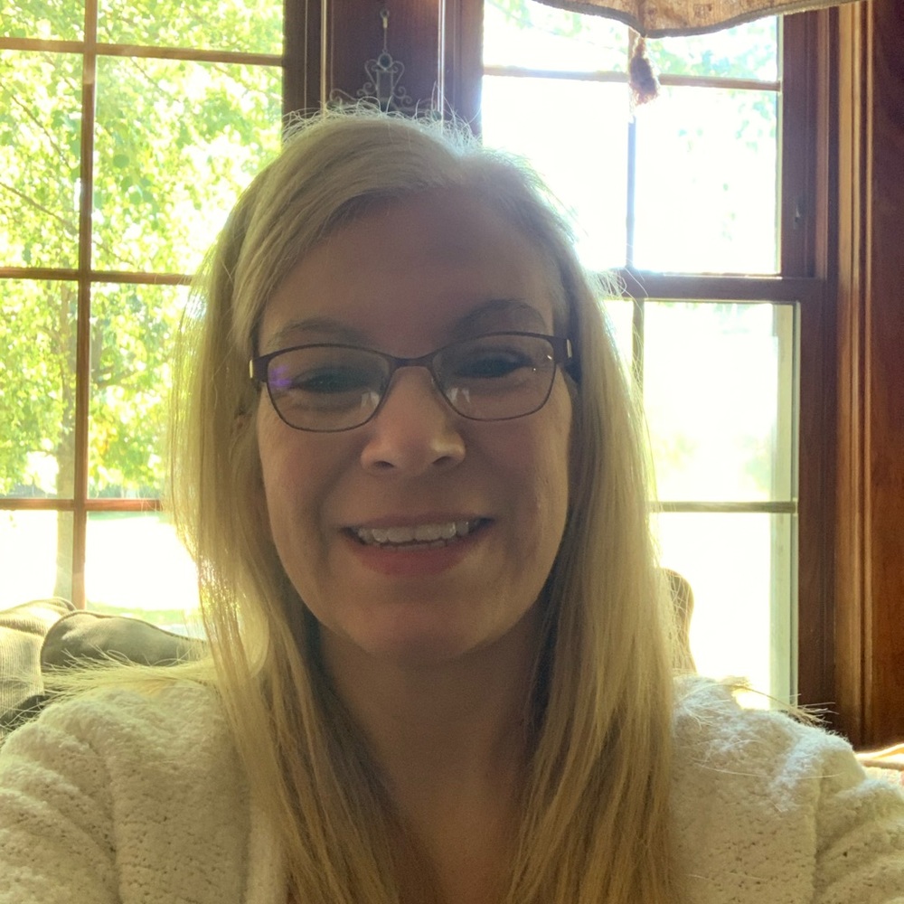 Meet your Posher, Angie